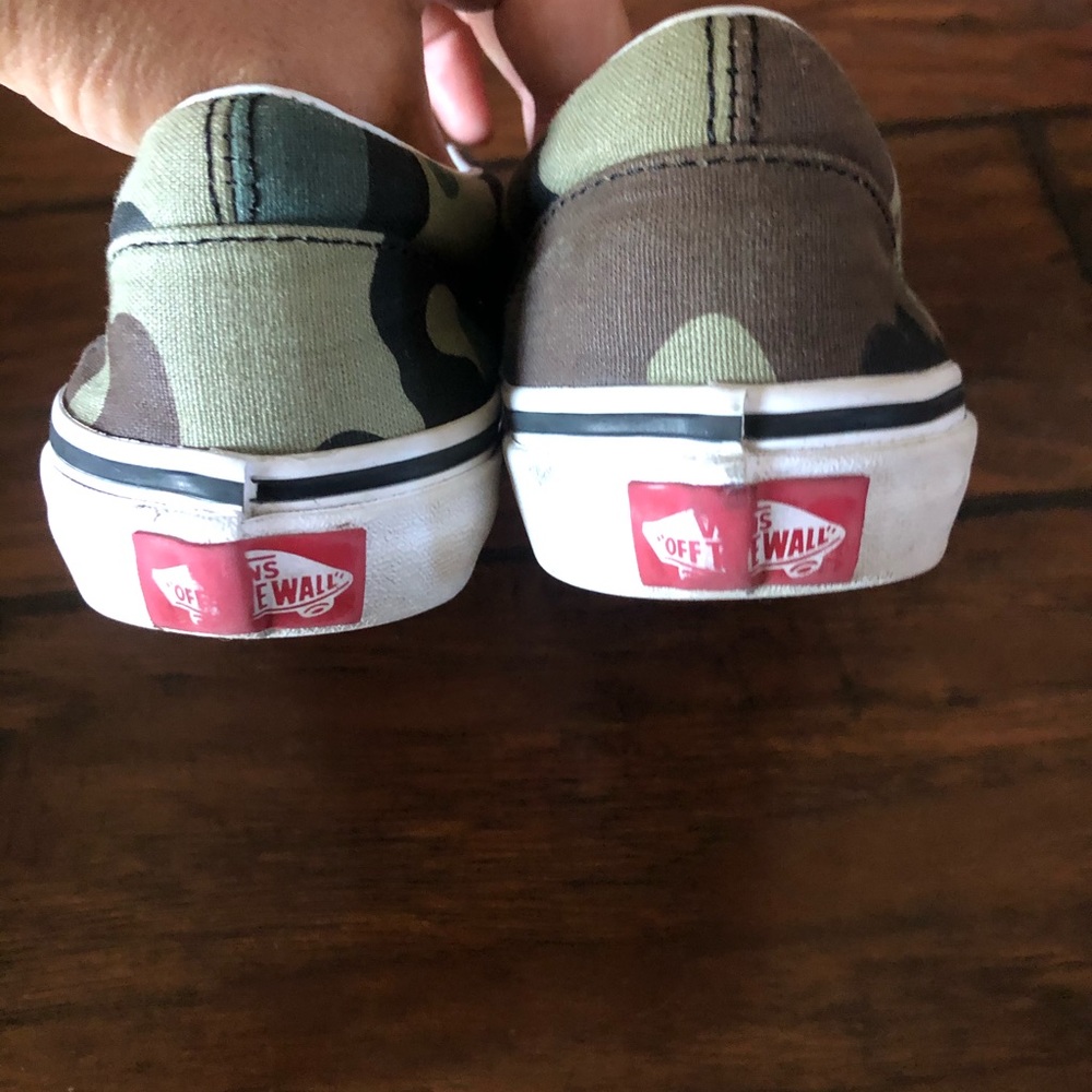 Vans - Picture 2 of 3